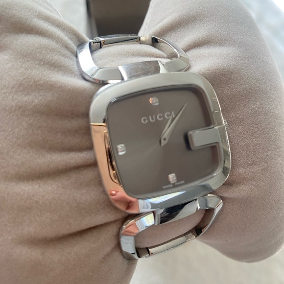 Authentic Gucci watch - Picture 2 of 5